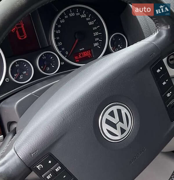 Позашляховик / Кросовер Volkswagen Touareg 2008 в Львові