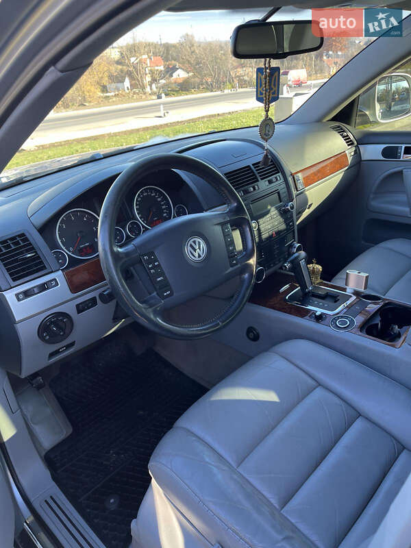 Позашляховик / Кросовер Volkswagen Touareg 2008 в Львові