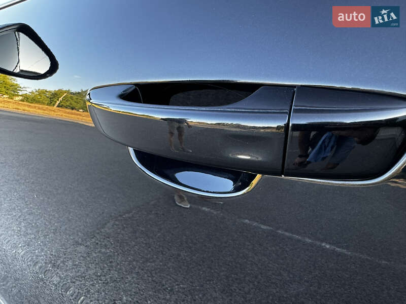 Внедорожник / Кроссовер Volkswagen Touareg 2015 в Новомосковске