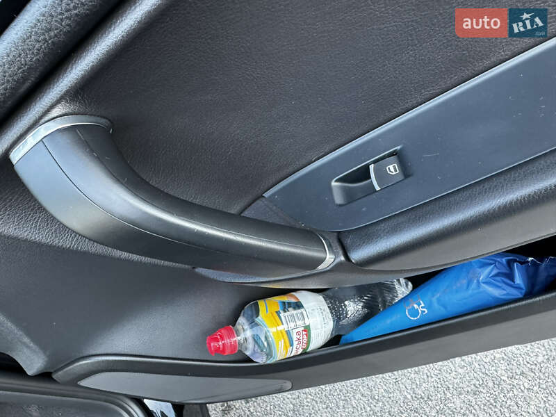 Внедорожник / Кроссовер Volkswagen Touareg 2015 в Новомосковске