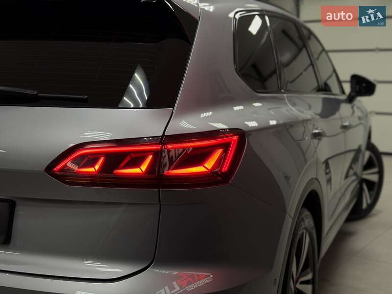 Позашляховик / Кросовер Volkswagen Touareg 2020 в Тернополі