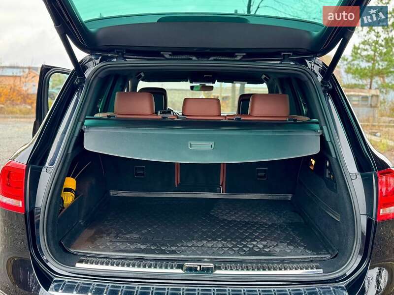 Внедорожник / Кроссовер Volkswagen Touareg 2017 в Самборе