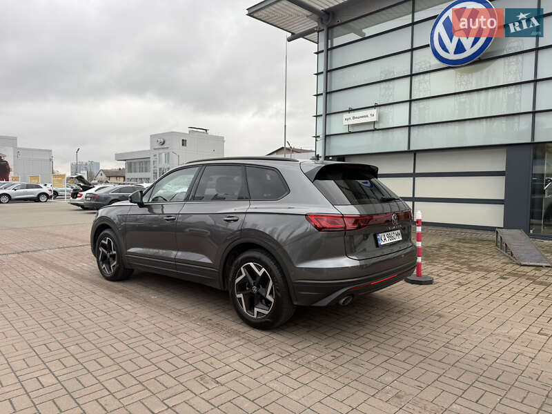 Внедорожник / Кроссовер Volkswagen Touareg 2024 в Киеве