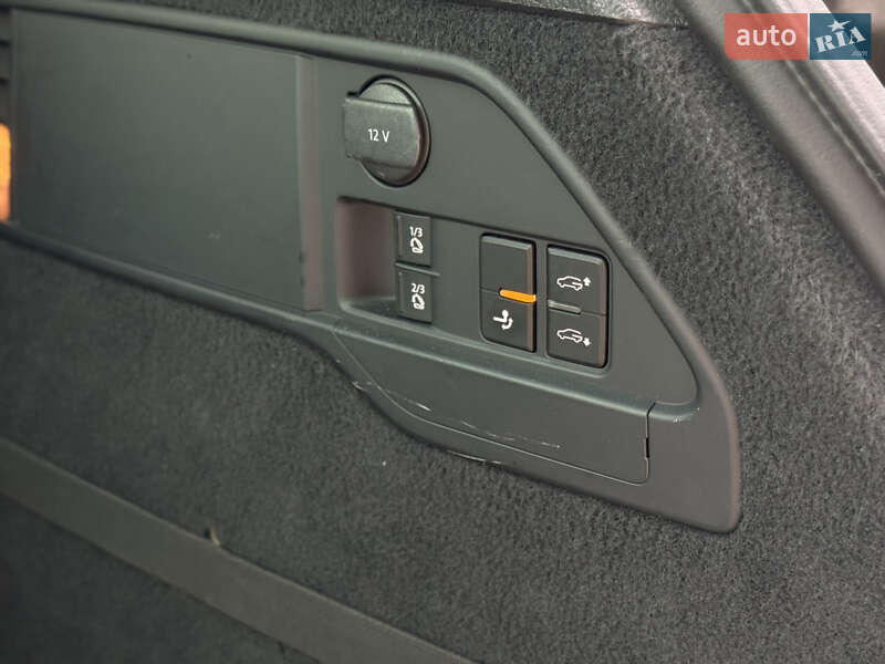 Позашляховик / Кросовер Volkswagen Touareg 2014 в Івано-Франківську