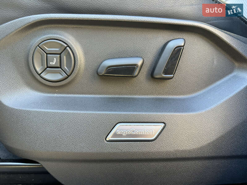 Внедорожник / Кроссовер Volkswagen Touareg 2022 в Киеве фото 20 Внедорожник / Кроссовер Volkswagen Touareg 2022 в Киеве