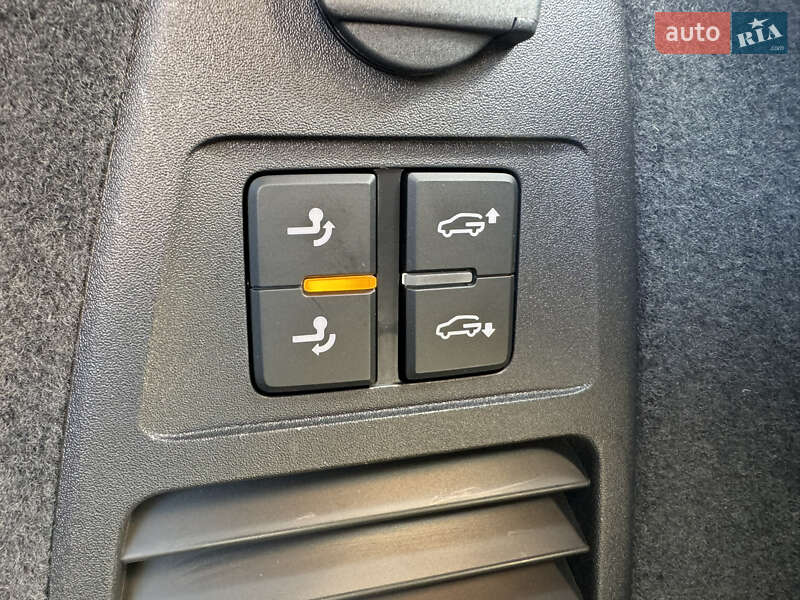 Внедорожник / Кроссовер Volkswagen Touareg 2022 в Киеве фото 28 Внедорожник / Кроссовер Volkswagen Touareg 2022 в Киеве