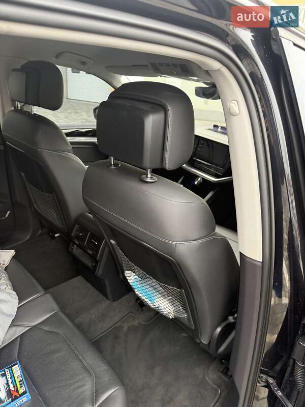 Внедорожник / Кроссовер Volkswagen Touareg 2021 в Киеве