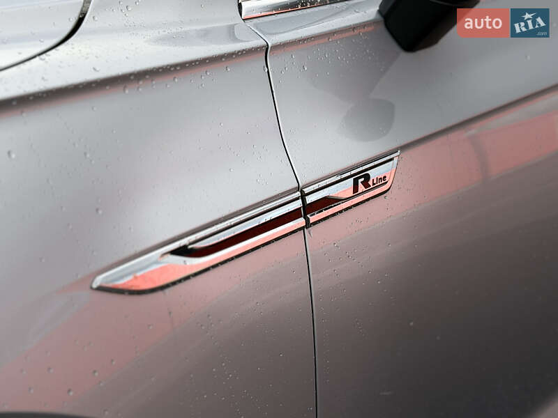 Внедорожник / Кроссовер Volkswagen Touareg 2018 в Киеве фото 10 Внедорожник / Кроссовер Volkswagen Touareg 2018 в Киеве