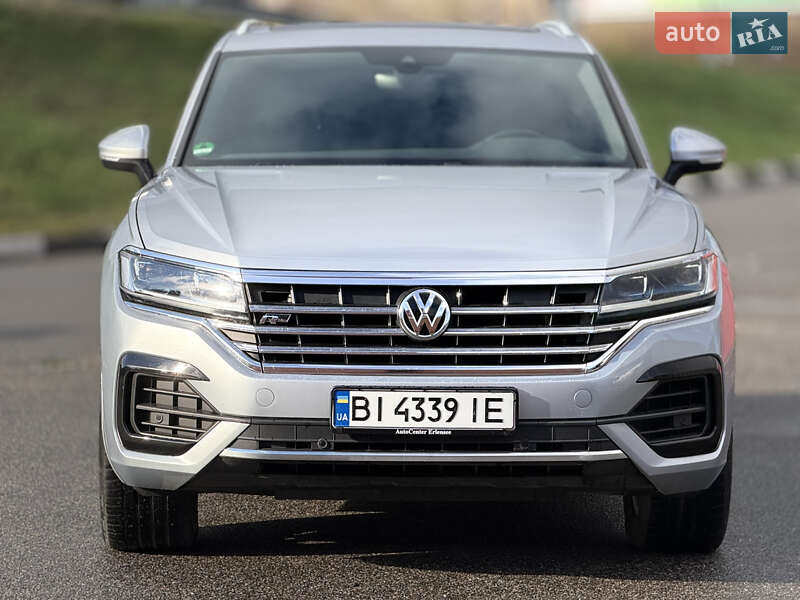 Внедорожник / Кроссовер Volkswagen Touareg 2018 в Киеве фото 7 Внедорожник / Кроссовер Volkswagen Touareg 2018 в Киеве