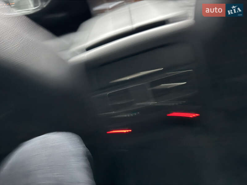 Внедорожник / Кроссовер Volkswagen Touareg 2017 в Киеве