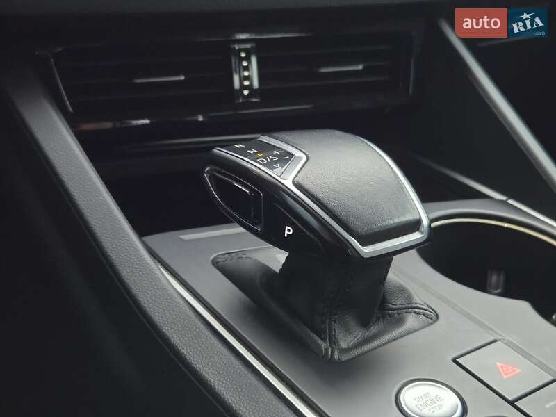 Внедорожник / Кроссовер Volkswagen Touareg 2021 в Киеве фото 27 Внедорожник / Кроссовер Volkswagen Touareg 2021 в Киеве