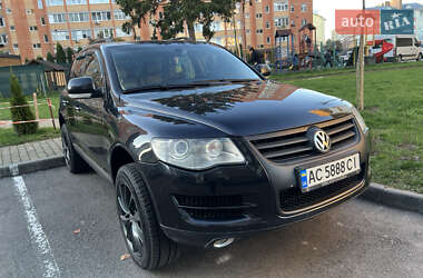 Внедорожник / Кроссовер Volkswagen Touareg 2007 в Луцке