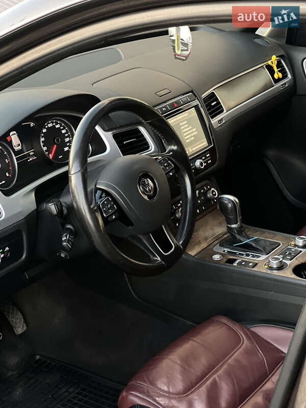 Внедорожник / Кроссовер Volkswagen Touareg 2015 в Виннице фото 29 Внедорожник / Кроссовер Volkswagen Touareg 2015 в Виннице