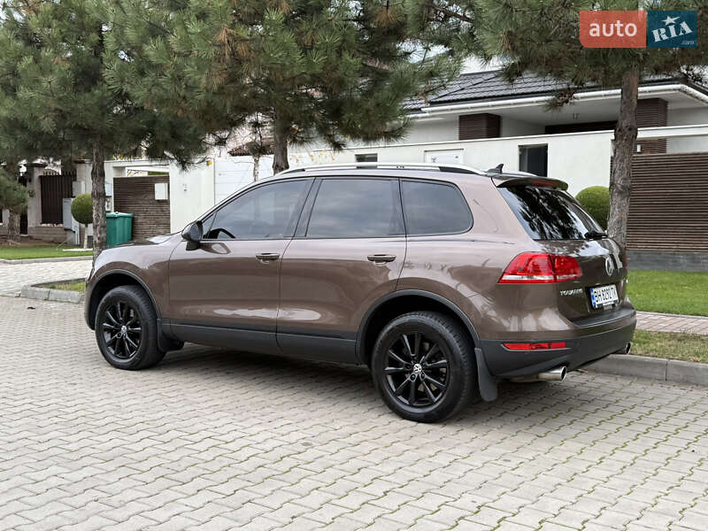 Внедорожник / Кроссовер Volkswagen Touareg 2013 в Одессе фото 8 Внедорожник / Кроссовер Volkswagen Touareg 2013 в Одессе