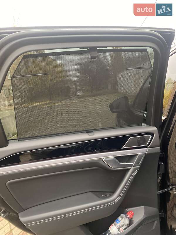 Внедорожник / Кроссовер Volkswagen Touareg 2018 в Кривом Роге фото 19 Внедорожник / Кроссовер Volkswagen Touareg 2018 в Кривом Роге