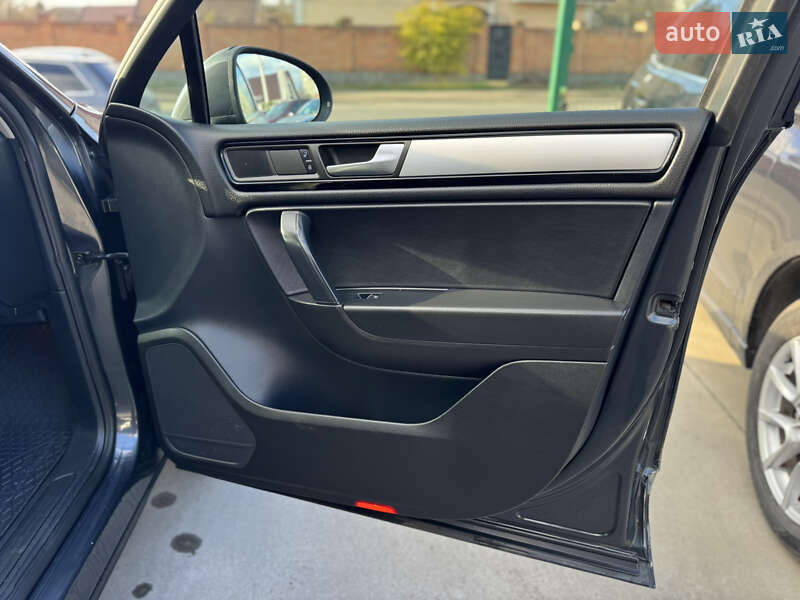 Внедорожник / Кроссовер Volkswagen Touareg 2010 в Бердичеве фото 28 Внедорожник / Кроссовер Volkswagen Touareg 2010 в Бердичеве