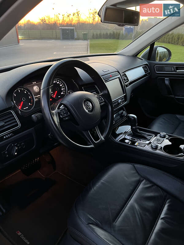 Внедорожник / Кроссовер Volkswagen Touareg 2015 в Виннице фото 59 Внедорожник / Кроссовер Volkswagen Touareg 2015 в Виннице