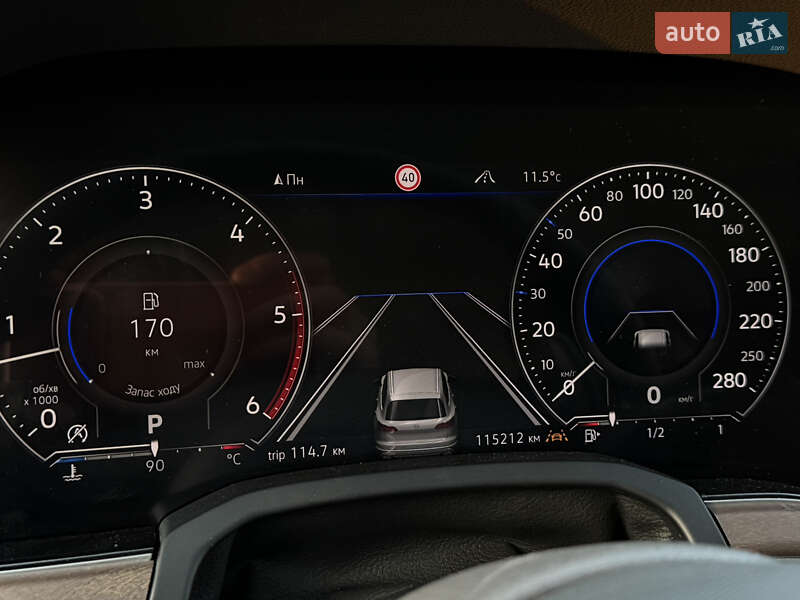 Внедорожник / Кроссовер Volkswagen Touareg 2020 в Киеве