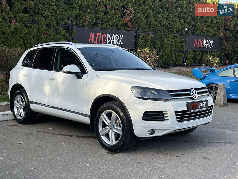 Позашляховик / Кросовер Volkswagen Touareg 2013 в Києві фото 9 Позашляховик / Кросовер Volkswagen Touareg 2013 в Києві