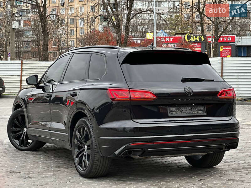 Внедорожник / Кроссовер Volkswagen Touareg 2019 в Кривом Роге