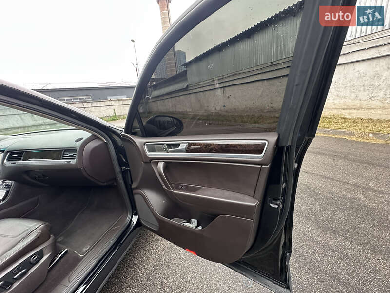 Внедорожник / Кроссовер Volkswagen Touareg 2010 в Киеве фото 45 Внедорожник / Кроссовер Volkswagen Touareg 2010 в Киеве