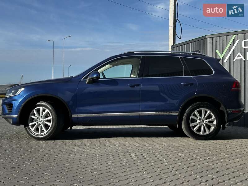 Внедорожник / Кроссовер Volkswagen Touareg 2014 в Львове