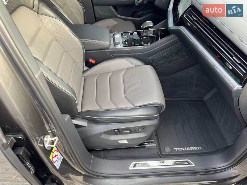 Внедорожник / Кроссовер Volkswagen Touareg 2021 в Харькове фото 12 Внедорожник / Кроссовер Volkswagen Touareg 2021 в Харькове