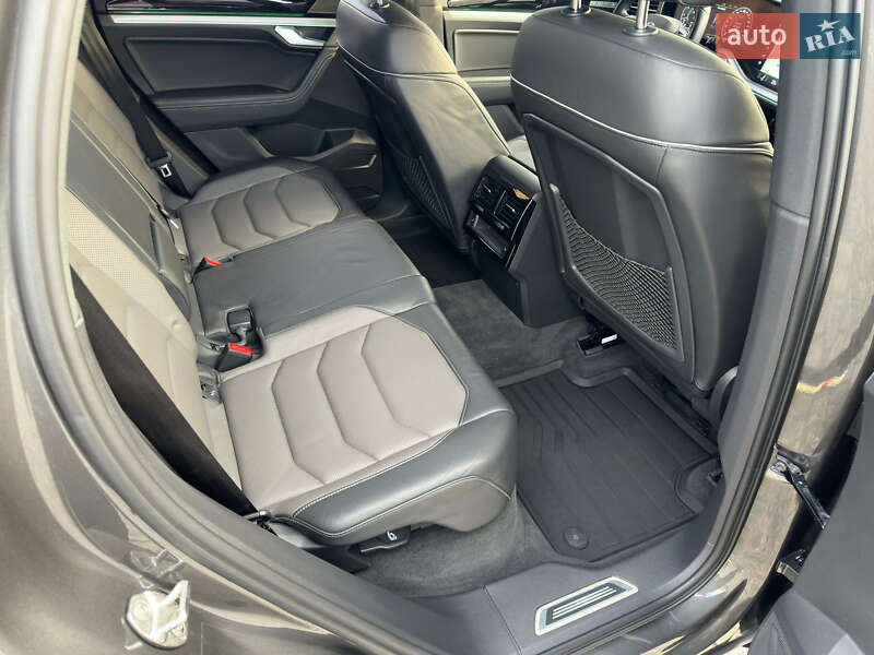 Внедорожник / Кроссовер Volkswagen Touareg 2021 в Харькове фото 16 Внедорожник / Кроссовер Volkswagen Touareg 2021 в Харькове