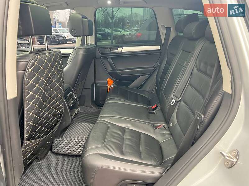 Внедорожник / Кроссовер Volkswagen Touareg 2012 в Киеве фото 9 Внедорожник / Кроссовер Volkswagen Touareg 2012 в Киеве