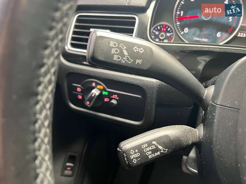 Внедорожник / Кроссовер Volkswagen Touareg 2012 в Киеве фото 15 Внедорожник / Кроссовер Volkswagen Touareg 2012 в Киеве