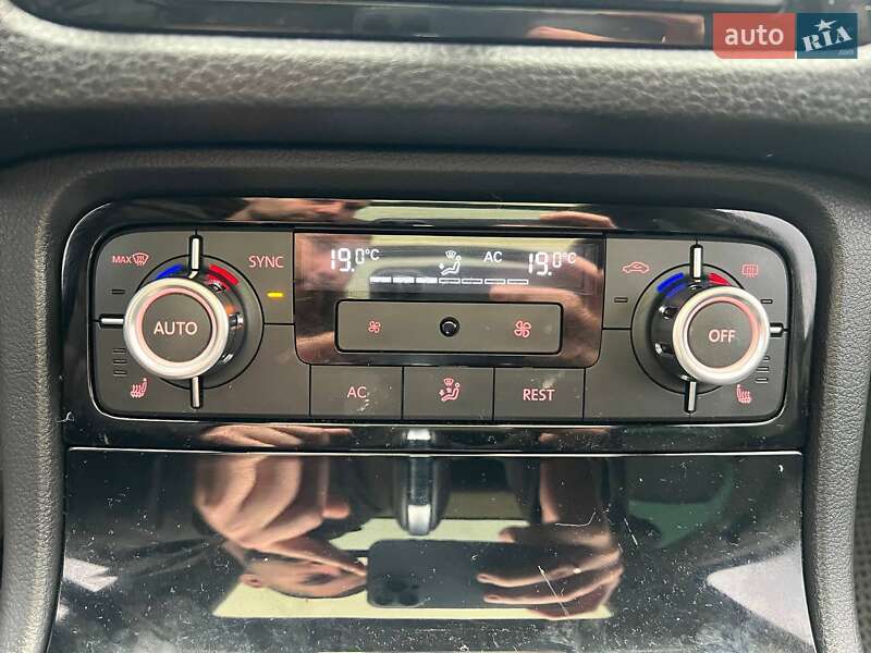 Внедорожник / Кроссовер Volkswagen Touareg 2012 в Киеве фото 20 Внедорожник / Кроссовер Volkswagen Touareg 2012 в Киеве