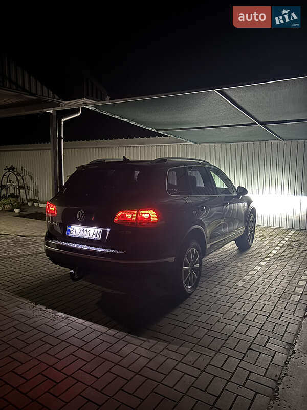 Внедорожник / Кроссовер Volkswagen Touareg 2017 в Глобине