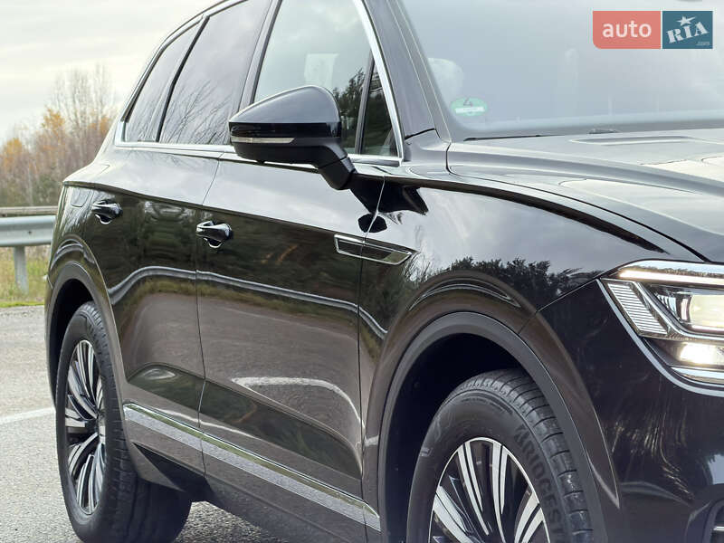 Внедорожник / Кроссовер Volkswagen Touareg 2022 в Ковеле