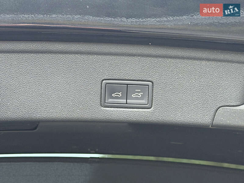 Внедорожник / Кроссовер Volkswagen Touareg 2022 в Ковеле