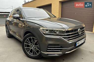 Позашляховик / Кросовер Volkswagen Touareg 2019 в Миргороді