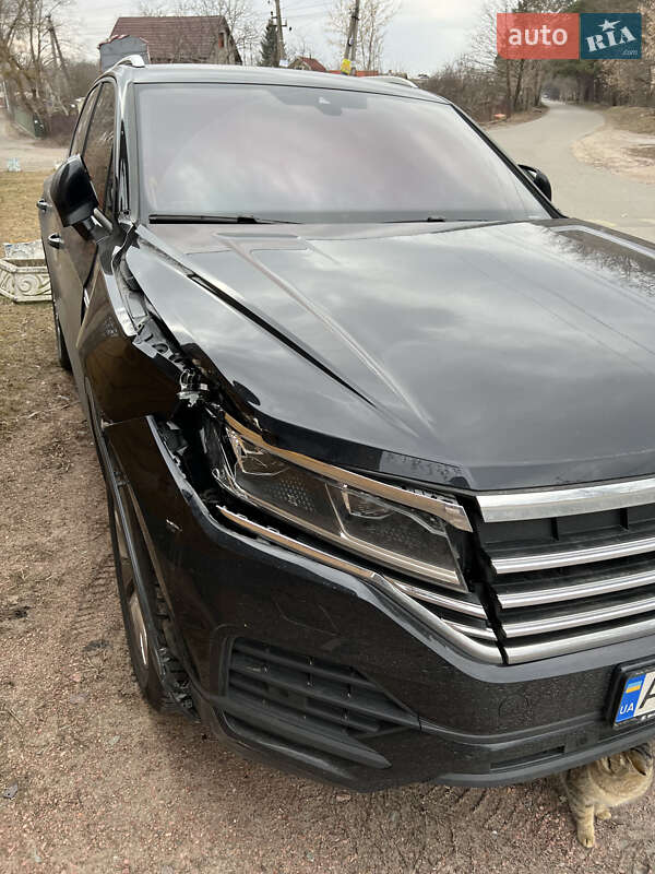 Внедорожник / Кроссовер Volkswagen Touareg 2020 в Киеве