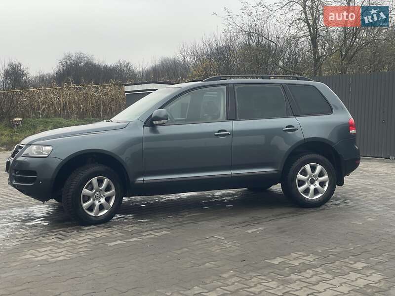 Внедорожник / Кроссовер Volkswagen Touareg 2005 в Черновцах