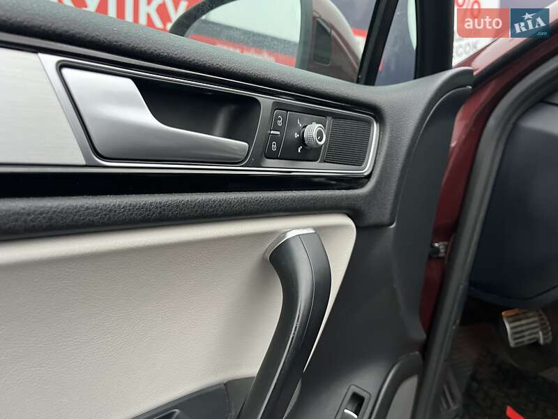 Внедорожник / Кроссовер Volkswagen Touareg 2016 в Виннице фото 25 Внедорожник / Кроссовер Volkswagen Touareg 2016 в Виннице