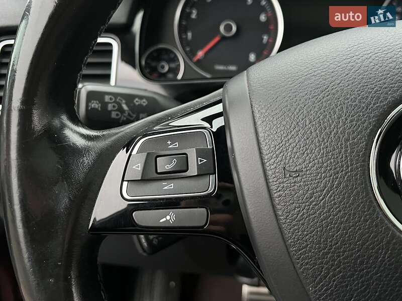 Внедорожник / Кроссовер Volkswagen Touareg 2016 в Виннице фото 32 Внедорожник / Кроссовер Volkswagen Touareg 2016 в Виннице