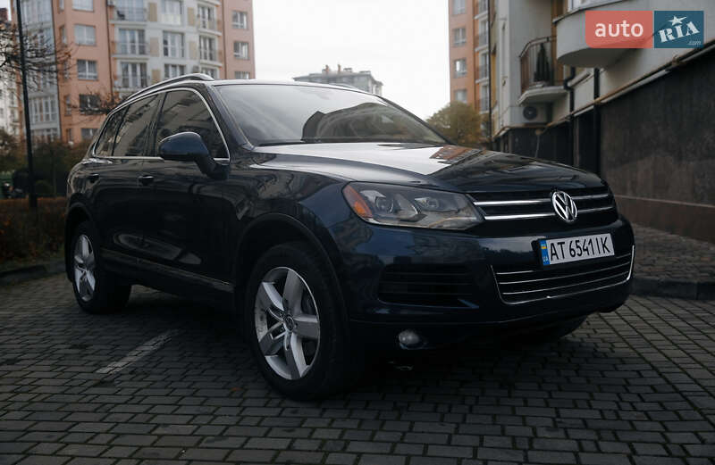 Внедорожник / Кроссовер Volkswagen Touareg 2011 в Ивано-Франковске