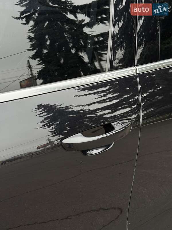 Внедорожник / Кроссовер Volkswagen Touareg 2016 в Виннице