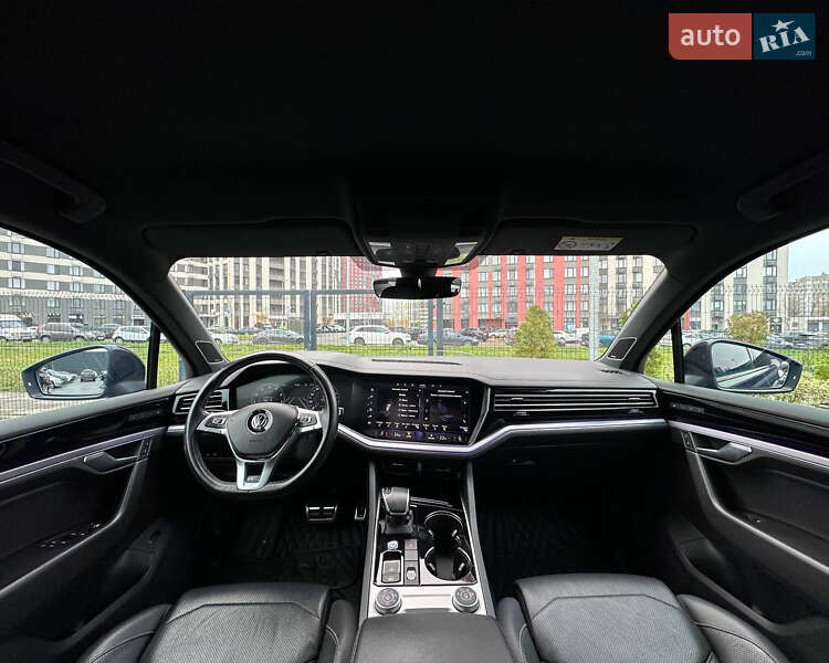 Внедорожник / Кроссовер Volkswagen Touareg 2019 в Киеве фото 54 Внедорожник / Кроссовер Volkswagen Touareg 2019 в Киеве