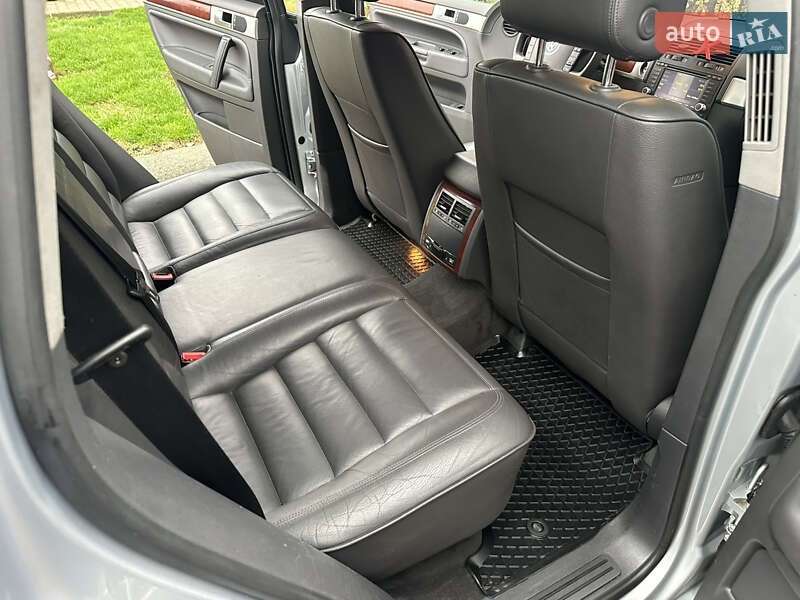 Внедорожник / Кроссовер Volkswagen Touareg 2005 в Прилуках