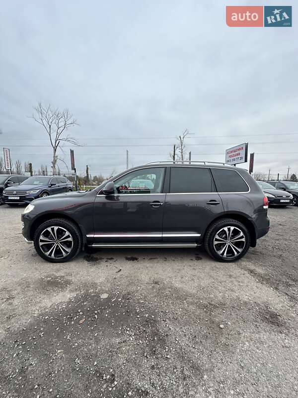 Внедорожник / Кроссовер Volkswagen Touareg 2008 в Белогородке