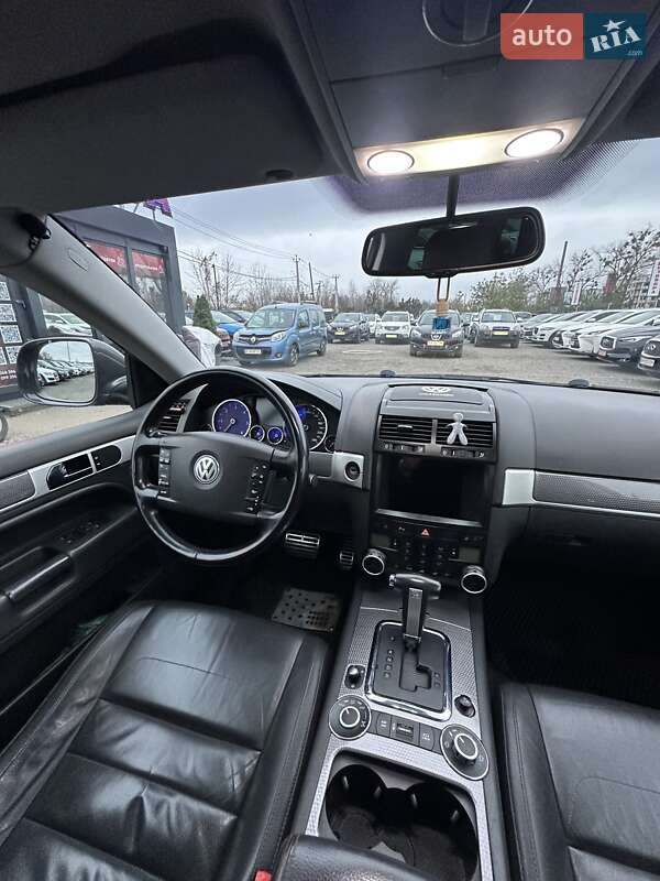 Внедорожник / Кроссовер Volkswagen Touareg 2008 в Белогородке