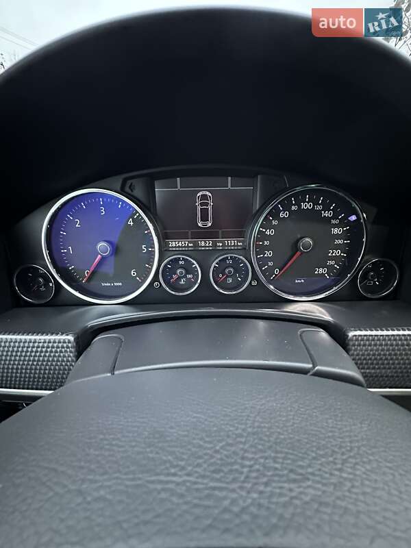 Внедорожник / Кроссовер Volkswagen Touareg 2008 в Белогородке