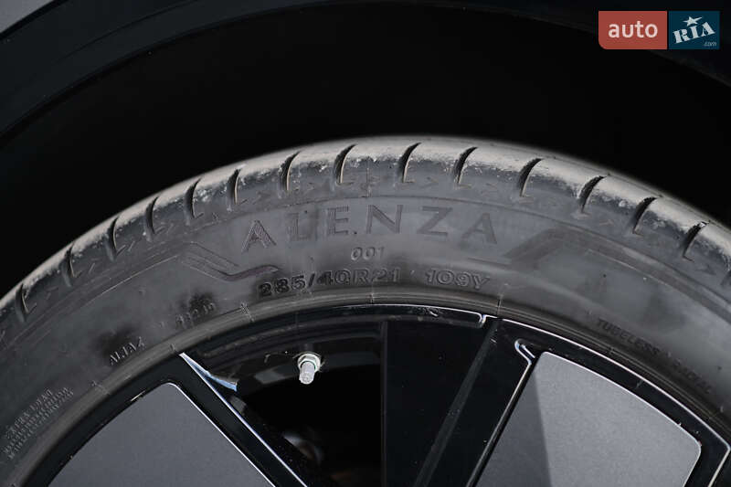 Внедорожник / Кроссовер Volkswagen Touareg 2024 в Ровно