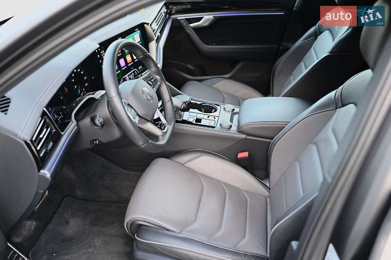 Внедорожник / Кроссовер Volkswagen Touareg 2024 в Ровно