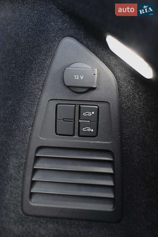 Внедорожник / Кроссовер Volkswagen Touareg 2024 в Ровно