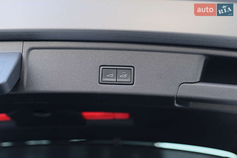 Внедорожник / Кроссовер Volkswagen Touareg 2024 в Ровно